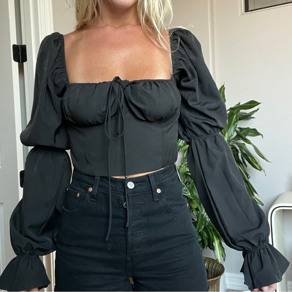 Womens corset puff sleeve crop top. Black. Size small. Never worn.